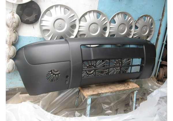 Бампер передній з отвірами для ПТФ Peugeot Partner, Citroen Berlingo, 2003-2008 р, 7401W8